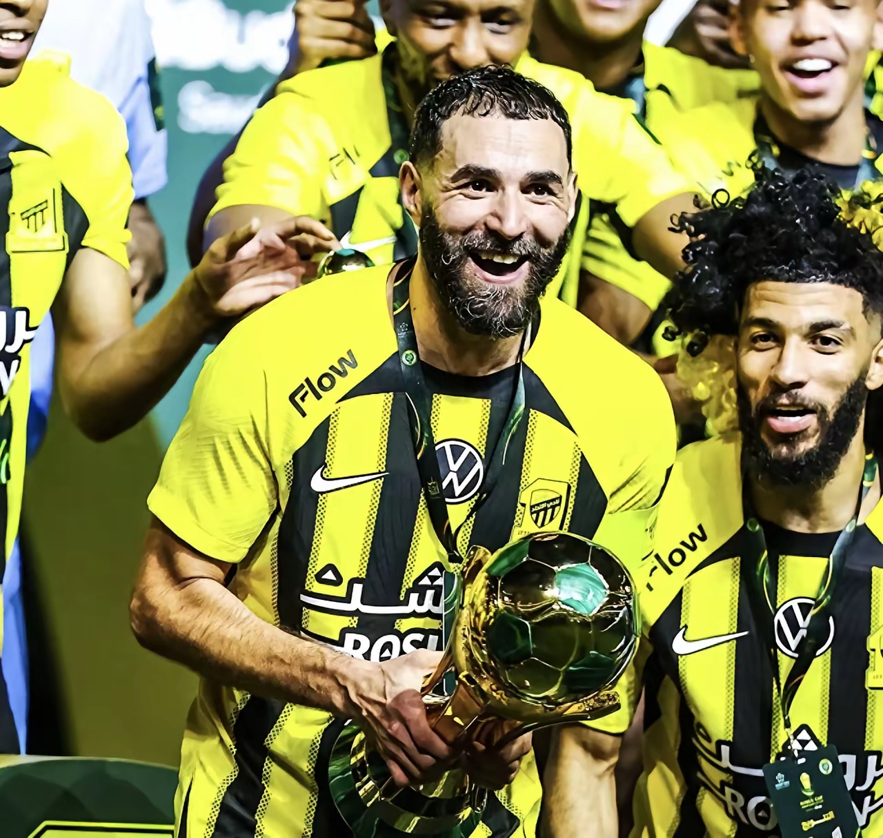 曼城力克希腊，本泽马刷新纪录的简单介绍