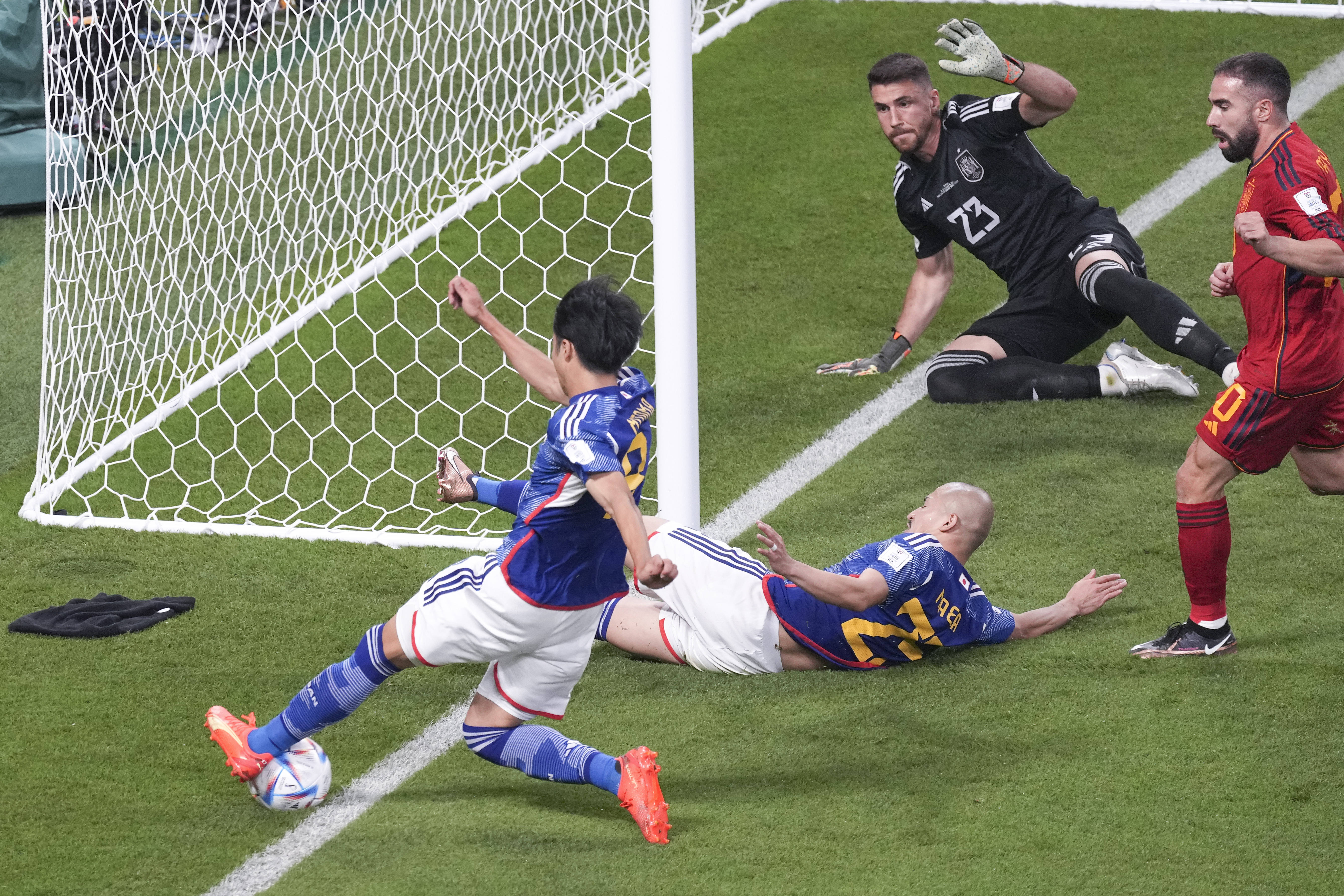 关于日本队逆转印尼队，黄鸭组合状态火热的信息